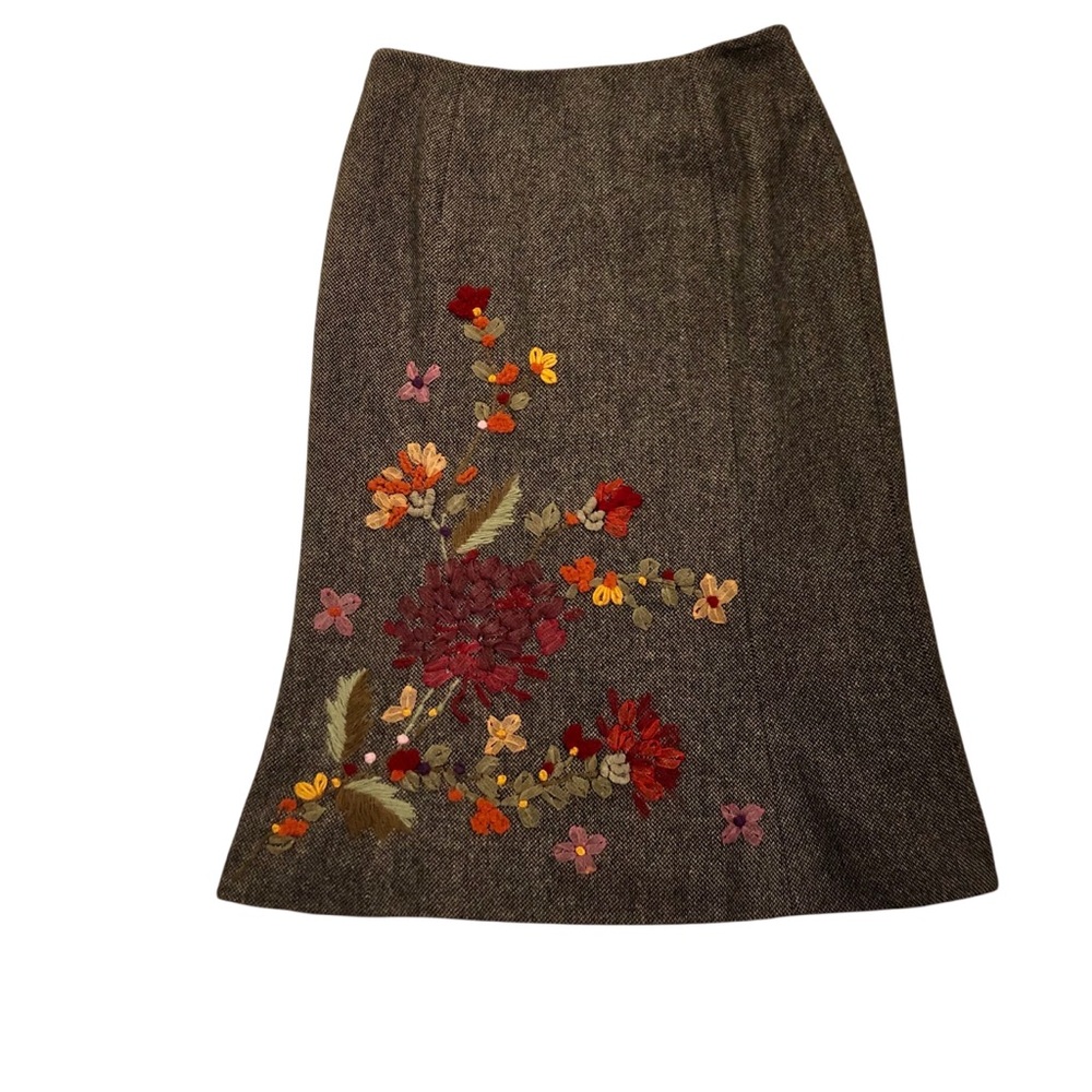 Harold's Black Tweed Pencil Skirt with Floral Embroidery & Ribbon Trim Size 8